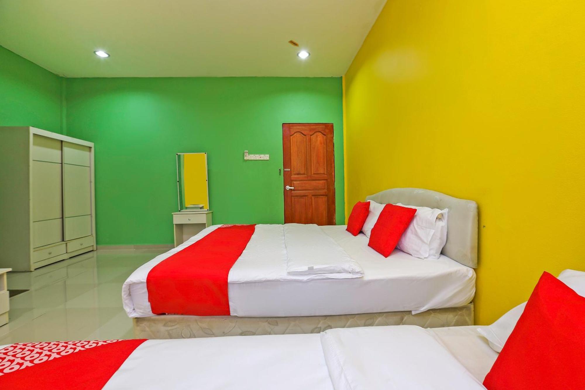 Jeli Oyo 89933 Nun Hotel מראה חיצוני תמונה