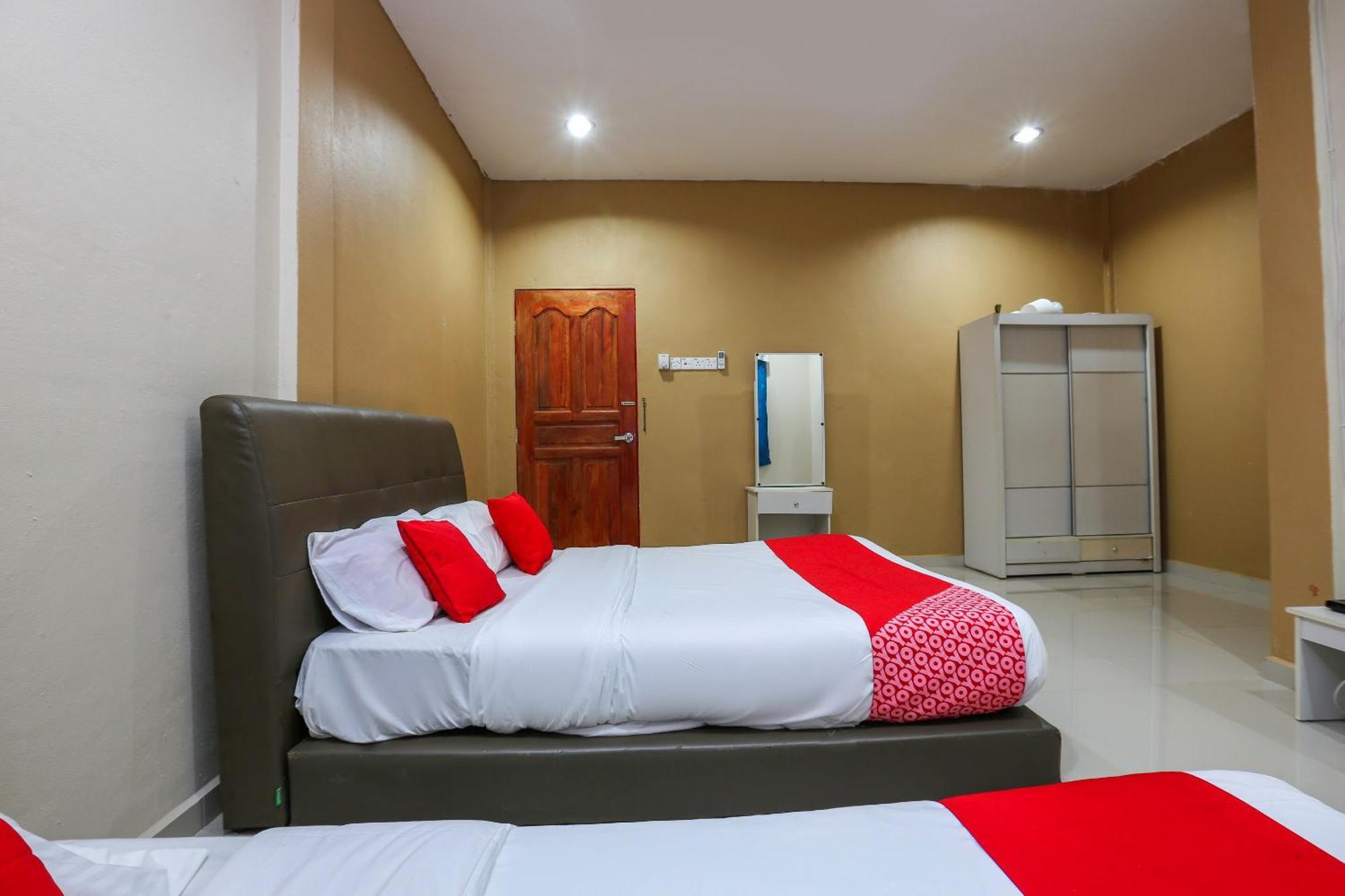 Jeli Oyo 89933 Nun Hotel מראה חיצוני תמונה