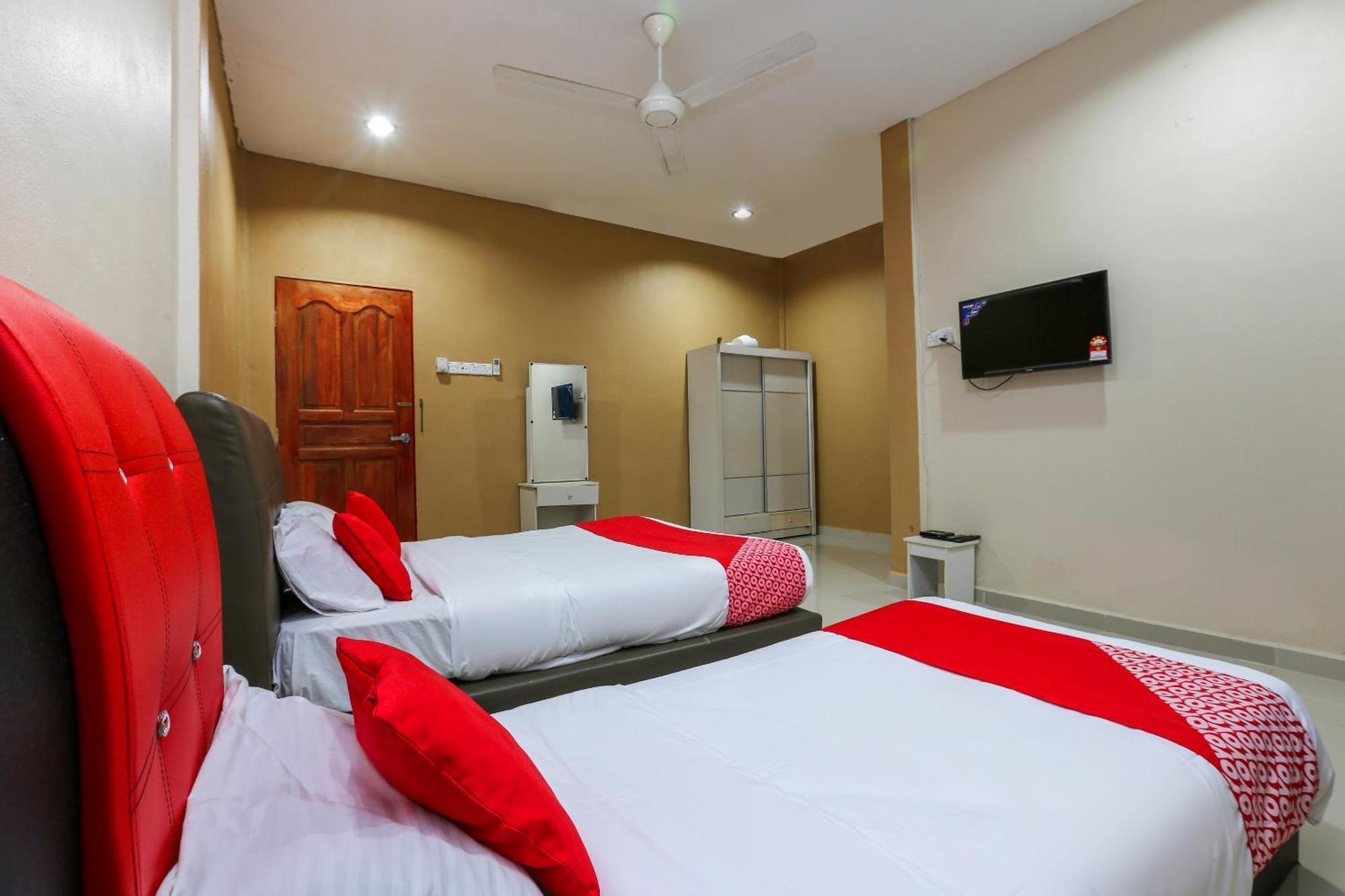 Jeli Oyo 89933 Nun Hotel מראה חיצוני תמונה