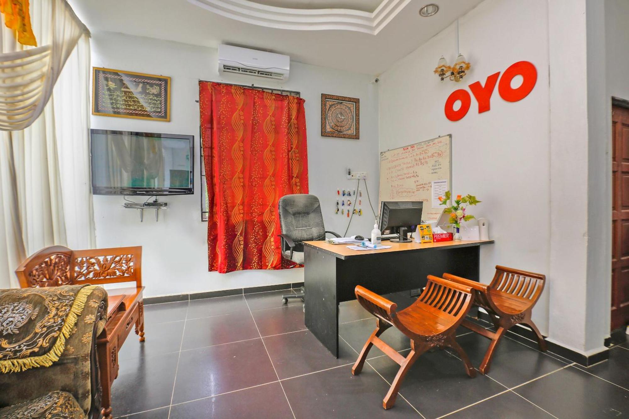 Jeli Oyo 89933 Nun Hotel מראה חיצוני תמונה